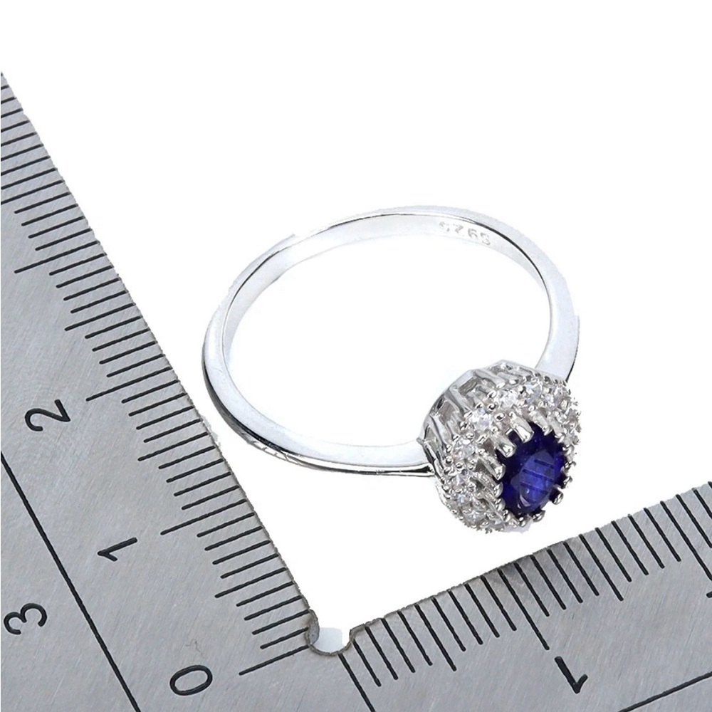 Dazzling Natural Blue Sapphire w/zircon halo in 925 Sterling Silver. Ring size 7 - Picture 9 of 11